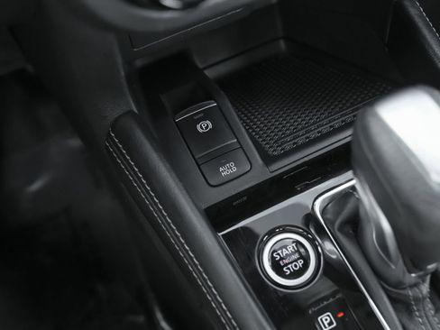 Used 2022 Nissan Kicks SV image 16