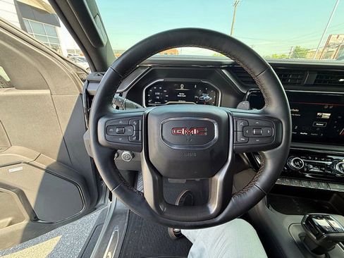 Used 2023 GMC Sierra 1500 AT4 w/ AT4 Premium Package AWD/4WD image 38