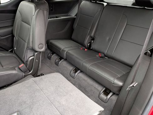 Certified 2023 Chevrolet Traverse LT image 34
