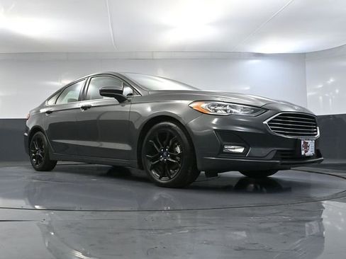 Used 2020 Ford Fusion SE w/ Equipment Group 151A image 53