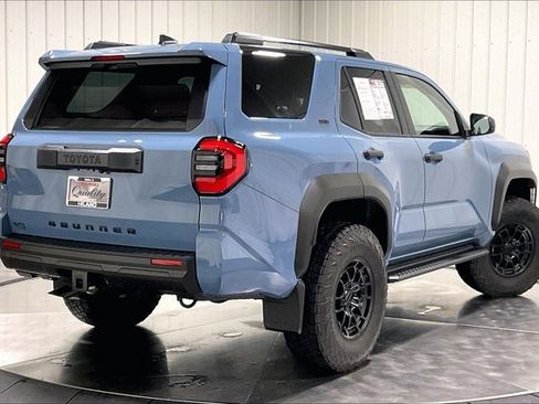 Used 2026 Toyota 4Runner SR5 AWD/4WD image 13