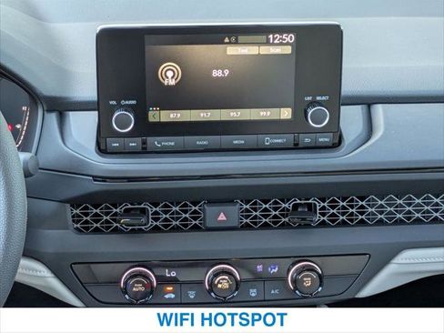 Used 2025 Honda Accord LX image 17