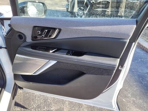 New 2025 Cadillac Optiq Luxury 1 image 23