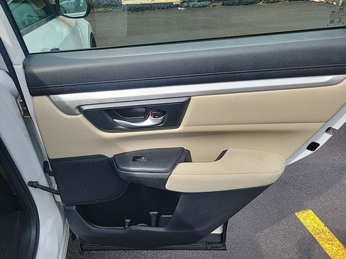 Used 2020 Honda CR-V LX image 24