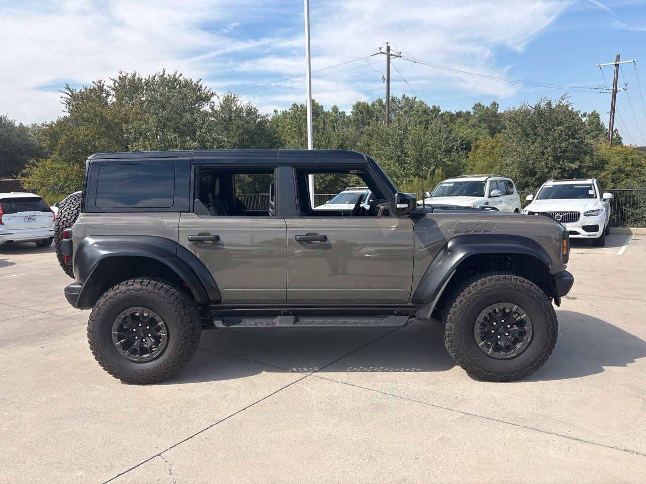 Used 2025 Ford Bronco Raptor AWD/4WD image 4