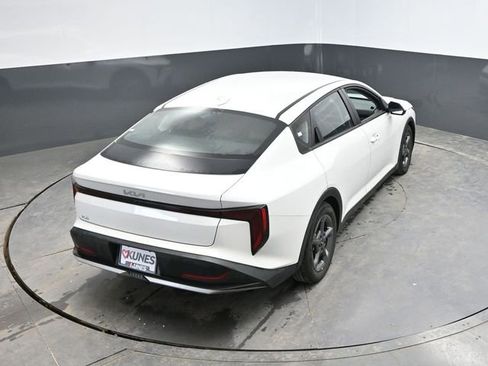 Used 2025 Kia K4 FWD image 44