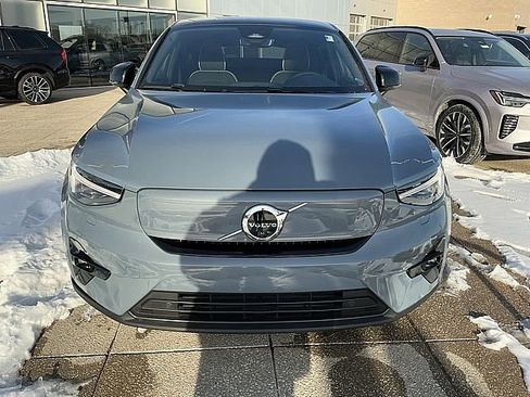 Certified 2023 Volvo C40 P8 Recharge Ultimate w/ Protection Package Premier image 12