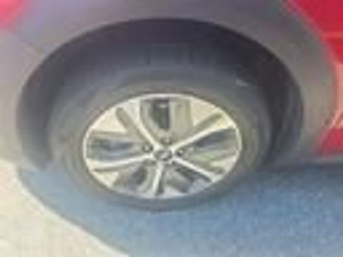 Used 2022 Kia Niro EX w/ Cold Weather Package FWD image 7