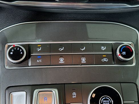 Used 2023 Hyundai Santa Fe SE image 17