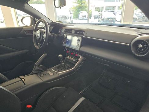 Used 2023 Toyota GR86 Premium w/ ALL Weather Mat Package (TMS) RWD image 41