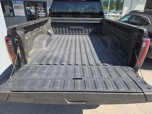 Used 2026 GMC Sierra 2500 AT4 AWD/4WD image 28