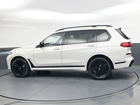 Used 2021 BMW X7 xDrive40i w/ M Sport Package image 7