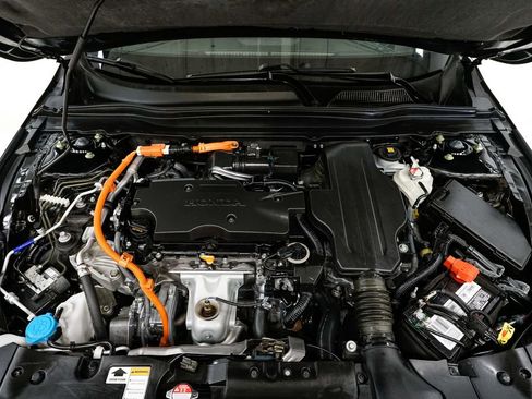 Used 2022 Honda Accord Sport image 3