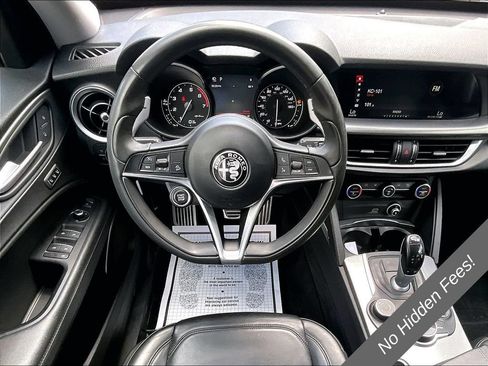 Used 2018 Alfa Romeo Stelvio Sport w/ Quick Order Package 22J Sport AWD/4WD image 5