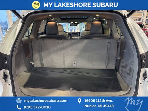 Used 2016 Toyota Highlander Limited Platinum image 29
