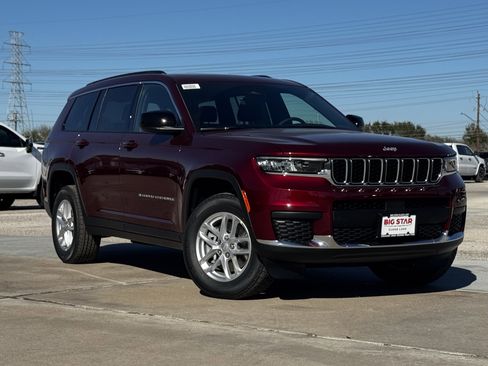New 2025 Jeep Grand Cherokee L Laredo image 2
