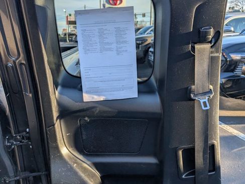 Used 2022 Toyota Tacoma SR5 w/ SR5 Appearance Package (SM) image 14