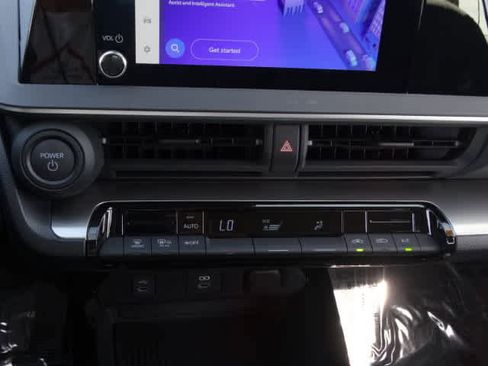 Used 2026 Toyota Prius LE image 31