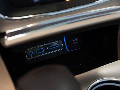 Used 2017 Jeep Grand Cherokee Overland image 28