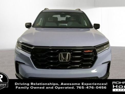 New 2025 Honda Pilot TrailSport image 3