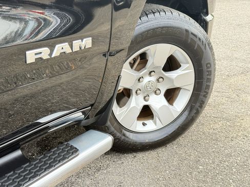 Used 2019 RAM 1500 Big Horn image 93