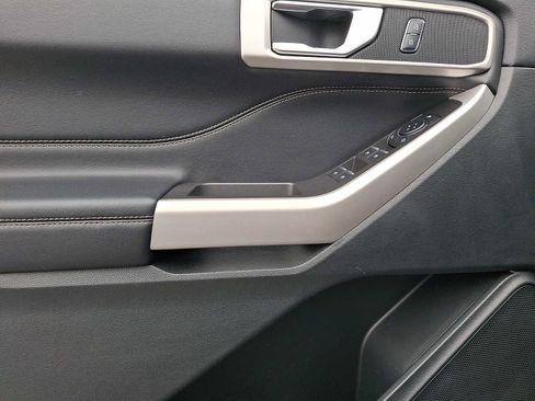 Certified 2023 Ford Explorer XLT w/ Equipment Group 202A image 12