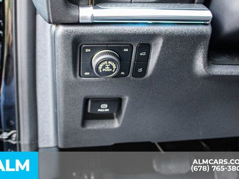 Used 2025 Ford Expedition Tremor AWD/4WD image 33
