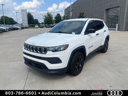 Used 2025 Jeep Compass Sport AWD/4WD image 2