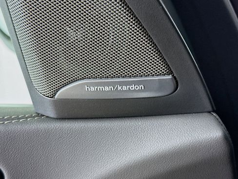 New 2026 BMW X5 xDrive40i w/ Premium Package image 19