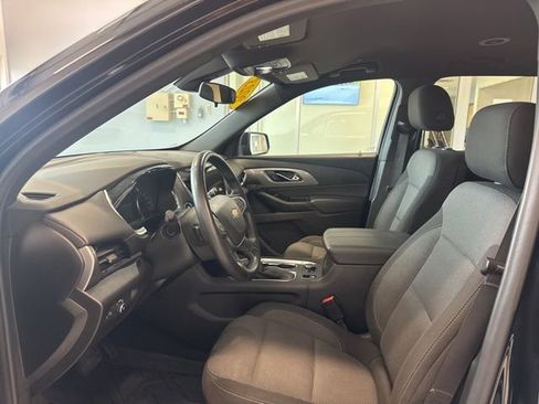Used 2023 Chevrolet Traverse LT w/ LPO, Floor Liner Package AWD/4WD image 10