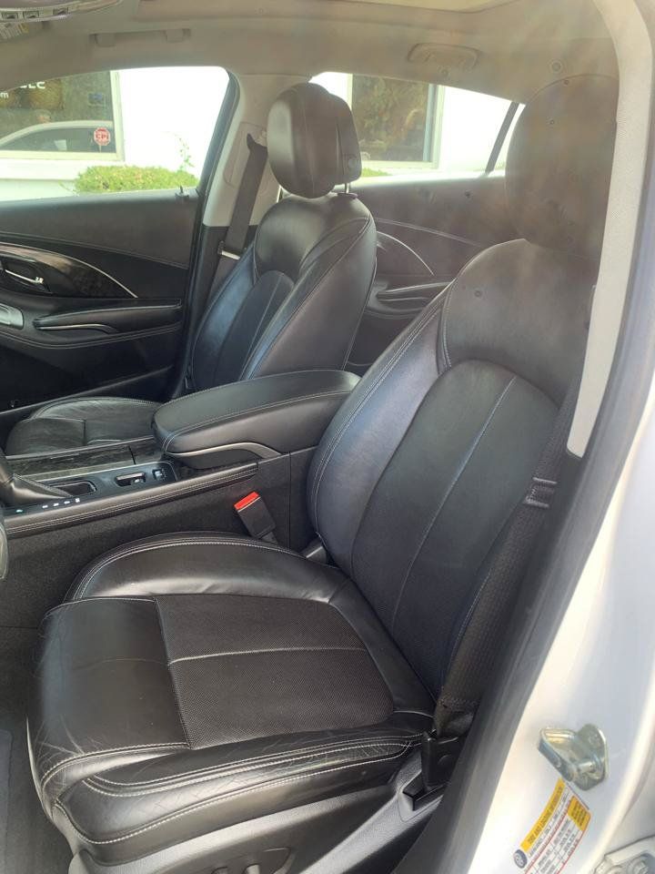 Used 2014 Buick LaCrosse Premium w/ Driver Confidence Package FWD image 7