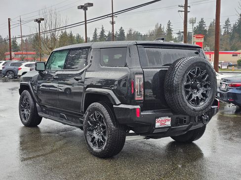 New 2026 GMC Hummer EV SUV w/ LPO, Dark Essentials Package AWD/4WD image 5