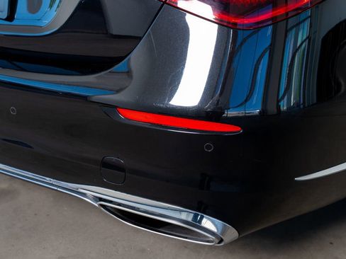 Used 2023 Mercedes-Benz S 580 4MATIC Sedan w/ Warmth & Comfort Package image 30