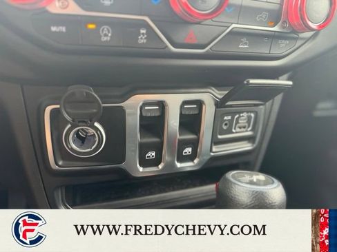 Used 2023 Jeep Wrangler Sport AWD/4WD image 21