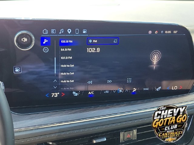 Used 2025 Chevrolet Suburban LT AWD/4WD image 17