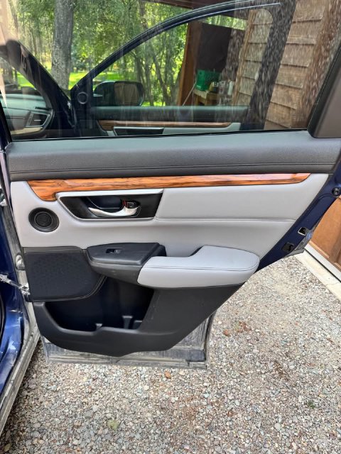 Used 2017 Honda CR-V EX-L image 10