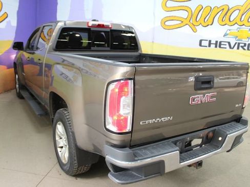 Used 2016 GMC Canyon SLE w/ SLE Convenience Package RWD image 6