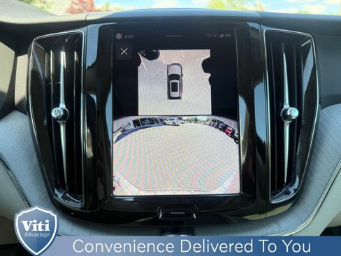 Certified 2025 Volvo XC60 T8 Plus w/ Protection Package Premier AWD/4WD image 31