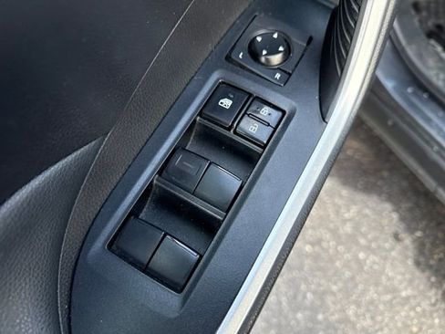 Used 2020 Toyota RAV4 XLE image 16