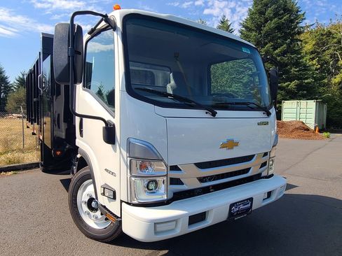 New 2024 Chevrolet Low Cab Forward image 6