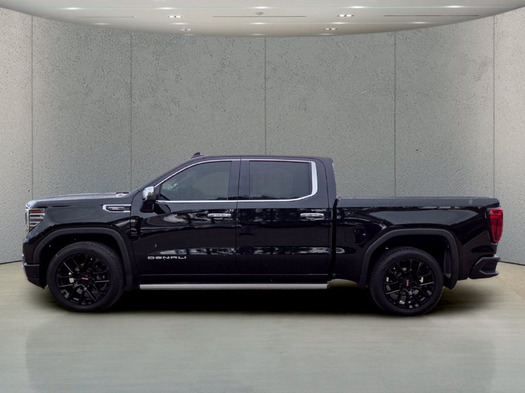 Used 2023 GMC Sierra 1500 Denali w/ Denali Carbonpro Edition AWD/4WD image 9