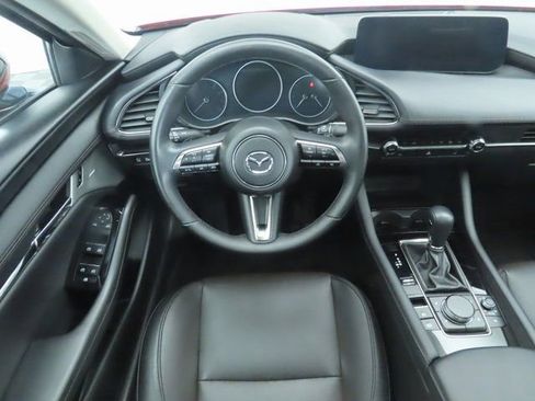 Used 2025 MAZDA MAZDA3 2.5 Turbo Sedan w/Premium Plus image 10