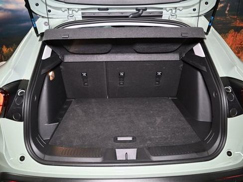 Used 2024 Chevrolet Trax ACTIV w/ Sunroof Package FWD image 56