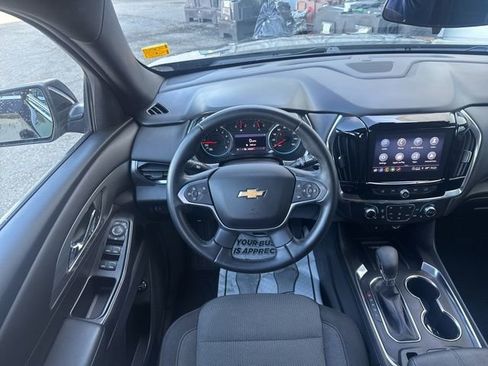 Used 2023 Chevrolet Traverse LT AWD/4WD image 24