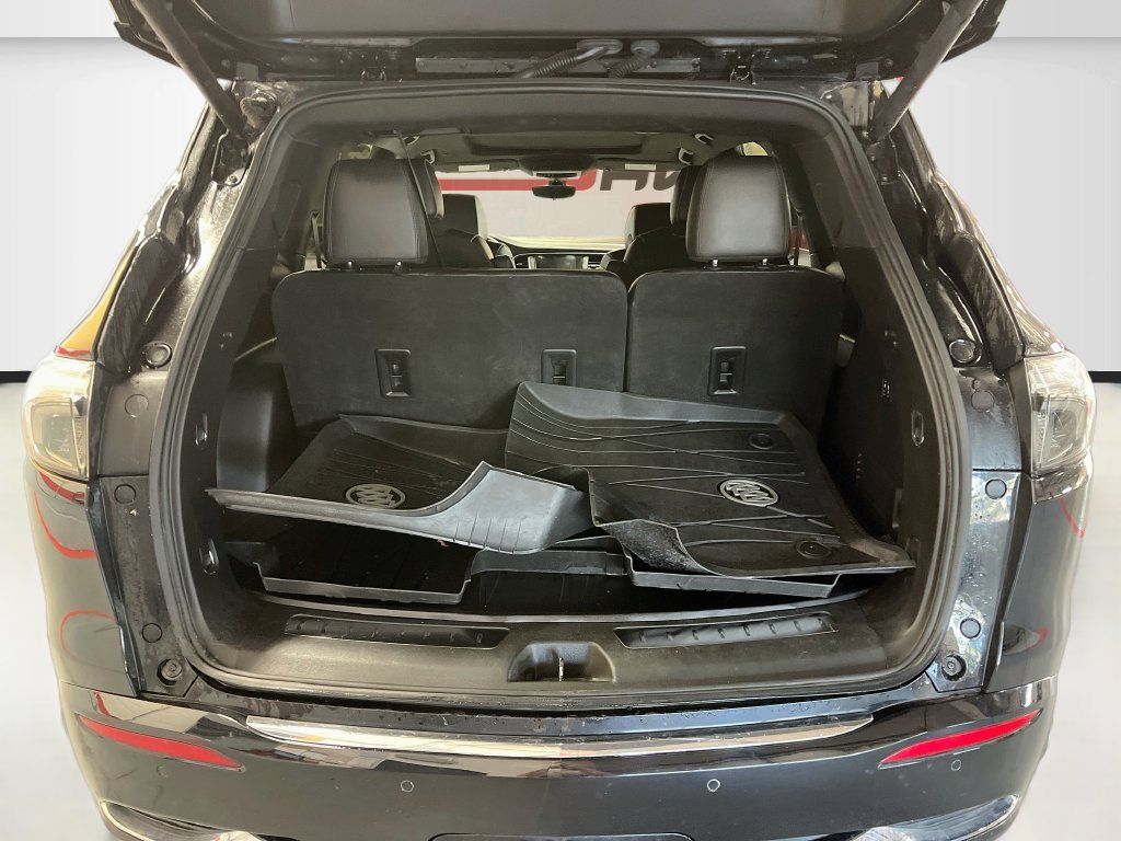 Used 2023 Buick Enclave Avenir w/ Avenir Technology Package AWD/4WD image 28