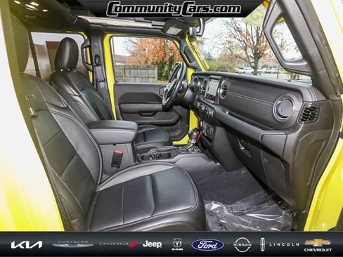 Used 2023 Jeep Wrangler Sahara w/ Cold Weather Group image 22
