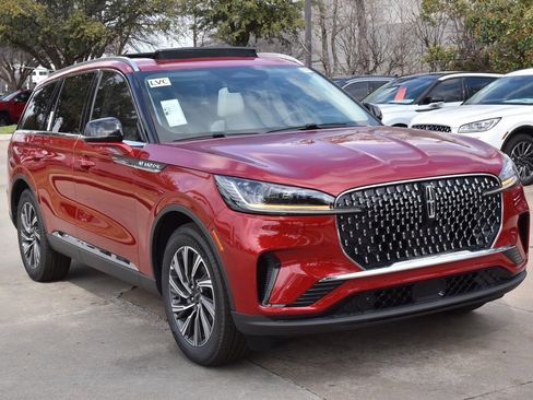 New 2026 Lincoln Aviator 2WD image 3