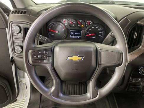 Used 2025 Chevrolet Silverado 3500 W/T image 12