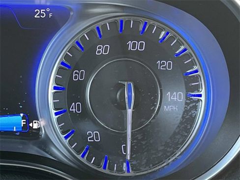 Used 2017 Chrysler 300 C image 41