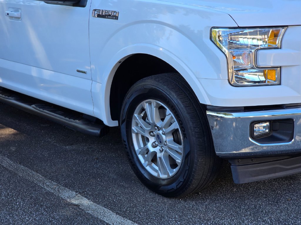 Used 2017 Ford F150 Lariat w/ Trailer Tow Package RWD image 5